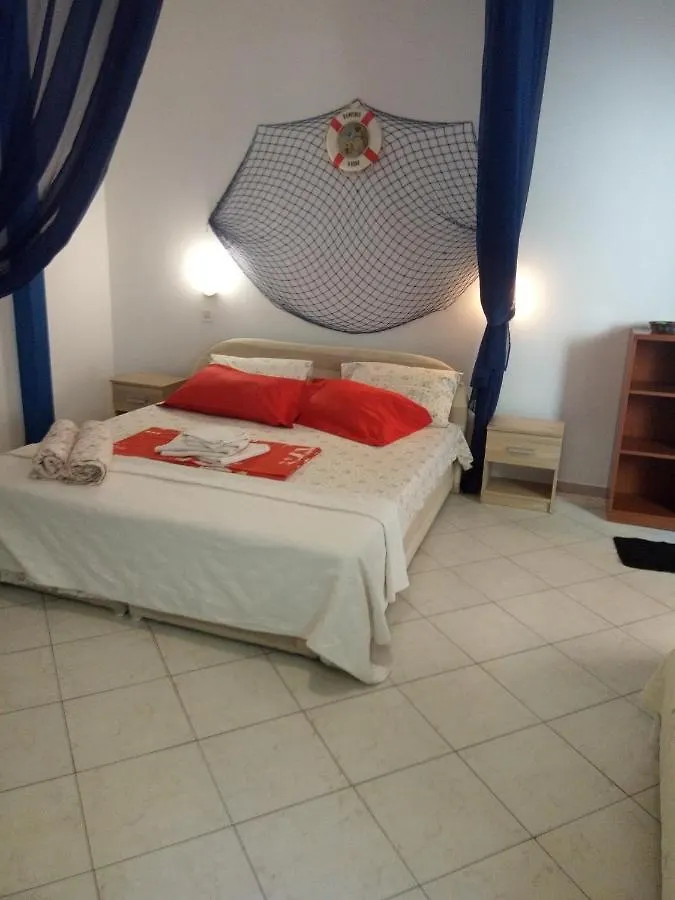 Villa Verde Apartments And Rooms Premantura