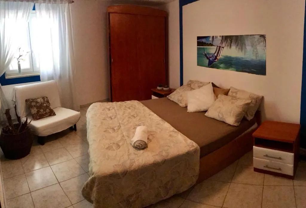 Villa Verde Apartments And Rooms Premantura 0*,