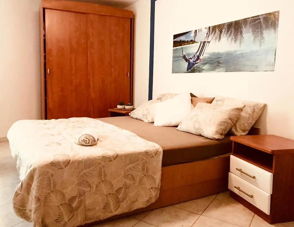 Villa Verde Apartments And Rooms Premantura