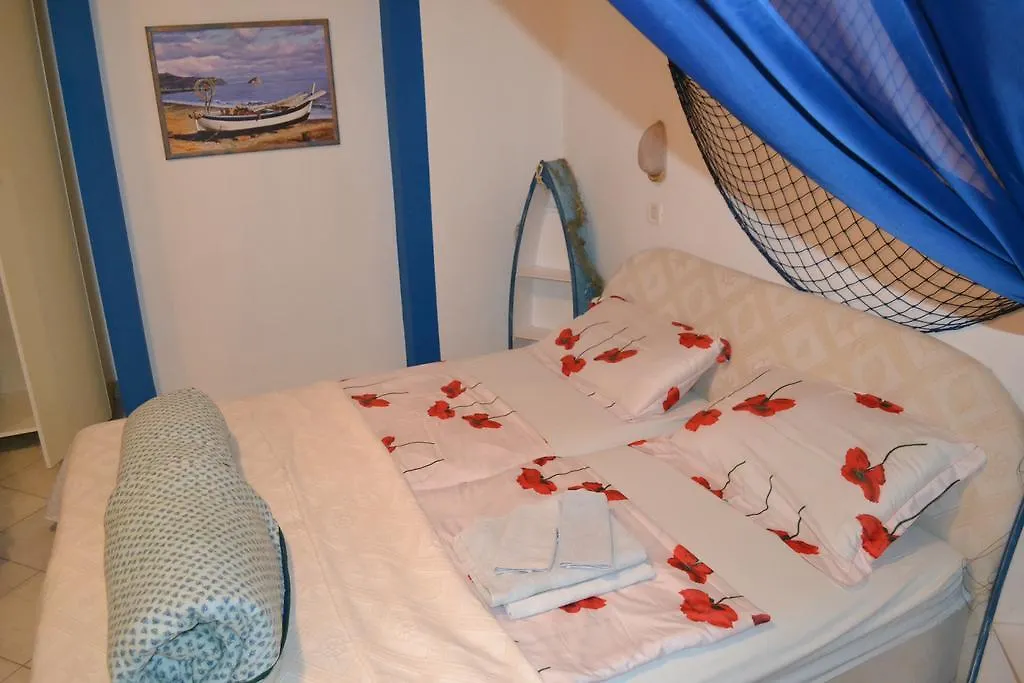 Villa Verde Apartments And Rooms Premantura