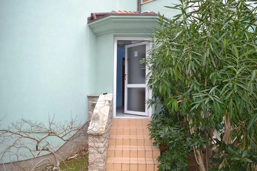 Villa Verde Apartments And Rooms Premantura