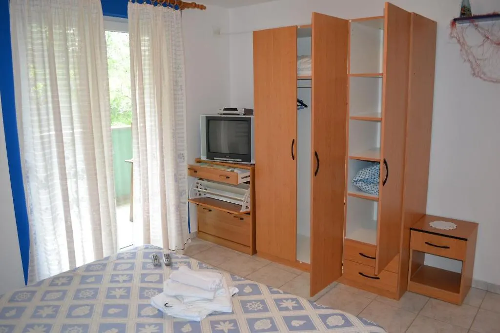 Villa Verde Apartments And Rooms Premantura