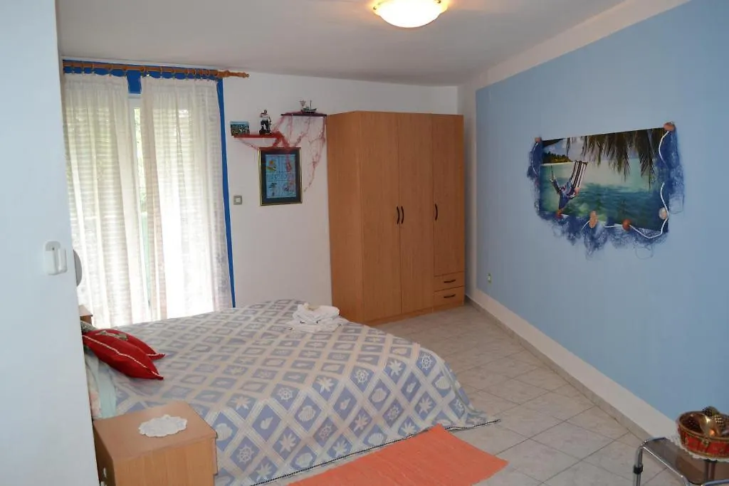 Villa Verde Apartments And Rooms Premantura