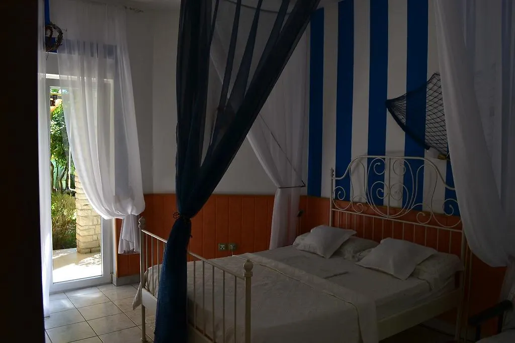 Villa Verde Apartments And Rooms Premantura