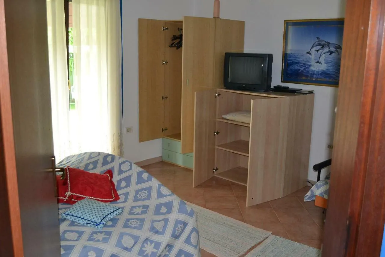 Villa Verde Apartments And Rooms Premantura